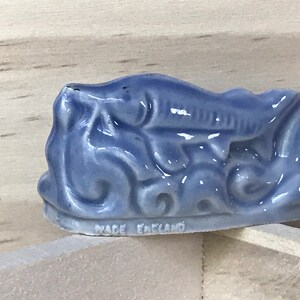Signed Wade England glazed porcelain figurine - blue DOLPHIN - Wade Whimsies, Red Rose Tea, dollhouse Miniatures image 6