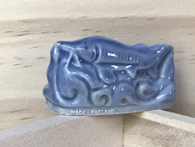 Signed Wade England glazed porcelain figurine - blue DOLPHIN - Wade Whimsies, Red Rose Tea, dollhouse Miniatures image 6