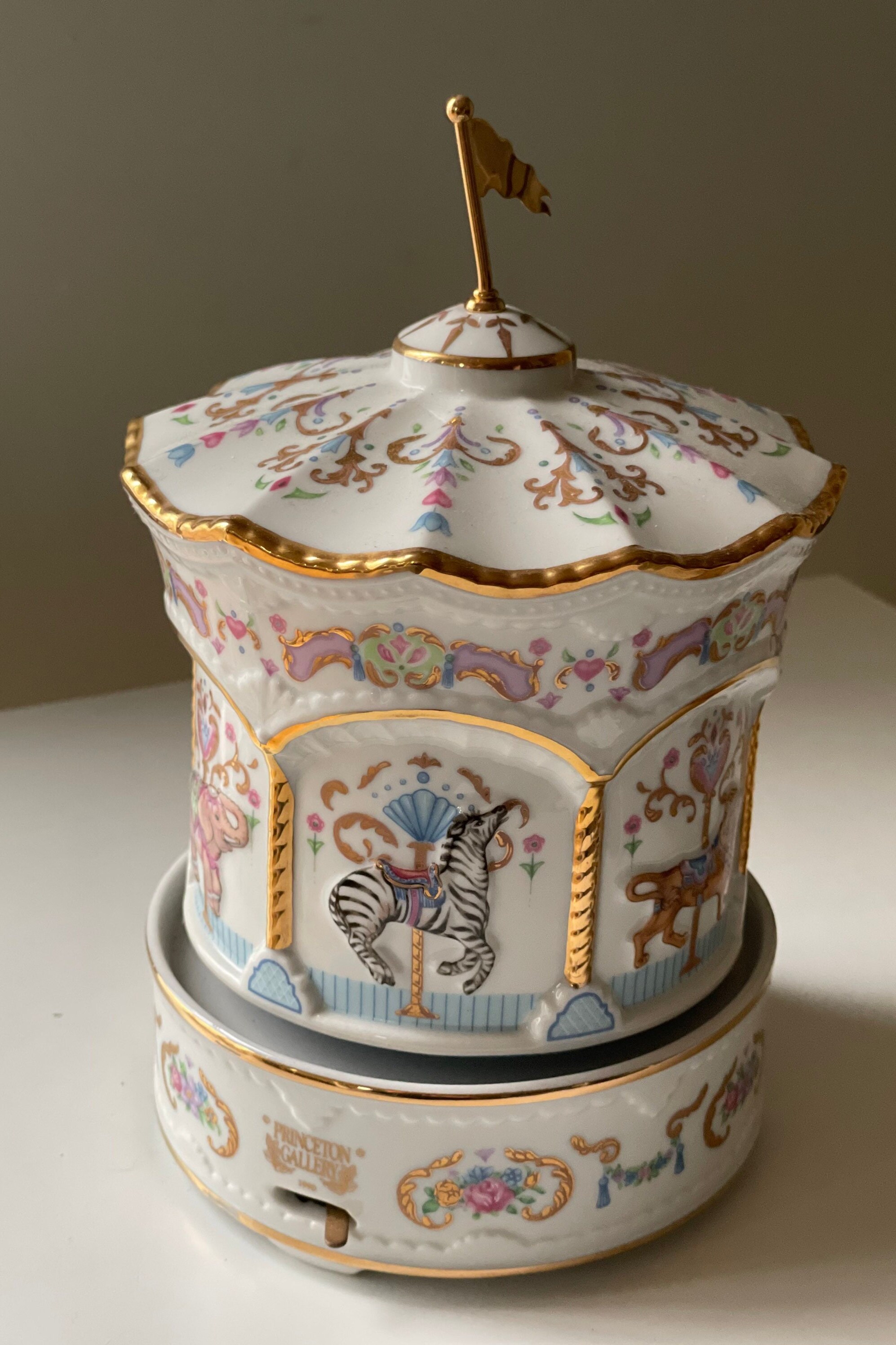 Vintage Lenox Princeton Gallery Carousel Musical Merry Go Round