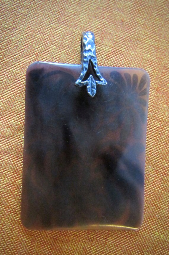 Stunning vintage etched shell rectangular necklac… - image 3