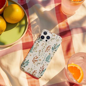 植物柄スマホケース：秋の葉をイメージした、スリムで保護性に優れたデザイン 画像 2