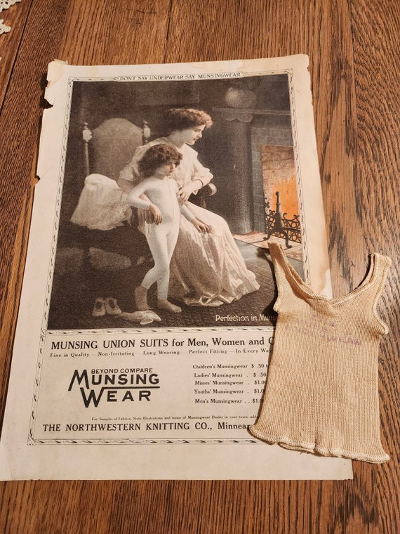 SALESMAN SAMPLE - Munsingwear Undershirt + Advertising Sheet 