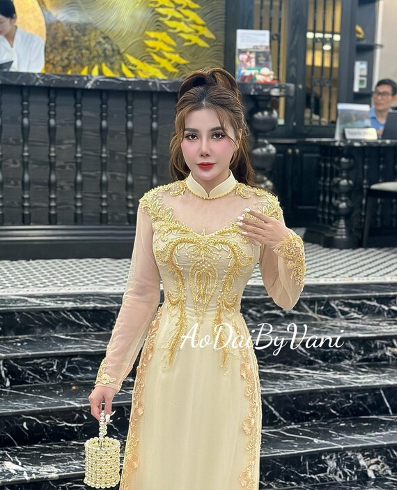 gold and cream dresses Mermaid Bridal Gowns Gold Appliques Half Sleeve Cape main image 1