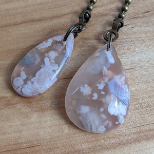 Antique Brass Chain Pulls, Peach Agate Fan Pulls, Decorative Fan Pull Set, Home Office Upgrade