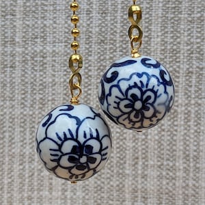 Blue & White Pottery Ceiling Fan Pulls, Floral Chintz Decor, Gold Tone Pull Chains