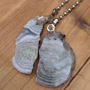 Laguna Lace Agate Fan Pulls: Polished Stone Butterfly Wings, Light/Fan Dangles