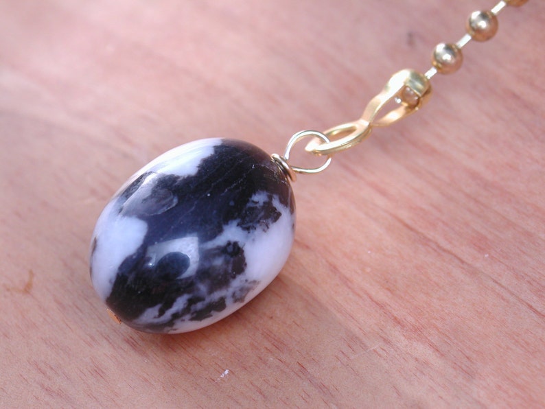 Fan Dangle Tumbled Pebble on Brass Light Pull Switch Single Black White Polished