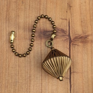 Vintage Ribbed Brass Chain Pull, Retro Fan/Light Pull Chains, Single Cord Dangle