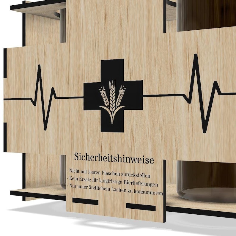 a wooden cross with a wheat symbol and a heart-shaped symbol, accompanied by German text that reads "Sicherheitshinweise" and "Nicht mit leeren Plaschendeien".