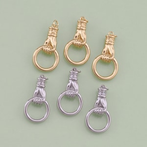 1 Stück 18K Gold Füllte Hand Anhänger Hand Halten Ring Charme für DIY Schmuck finden Halskette Armband AD1126