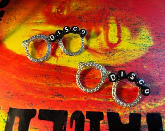 DISCO glasses pin