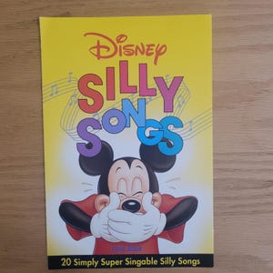 その他 Disney&#39;s 20 Silly Songs p706p5g Disney Silly Songs: 20 Simply Super Singable Silly Songs