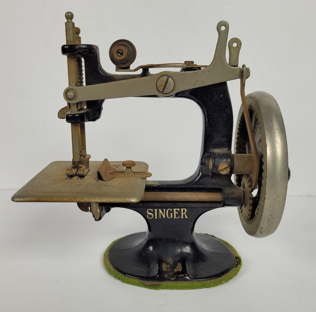 Vintage/antique Singer Mini Sewing Machine Circa 1920's Etsy