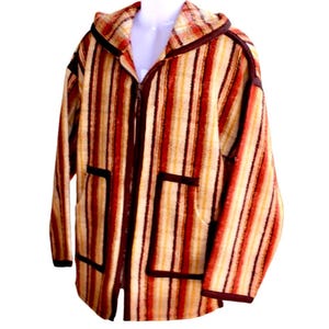 Marokkanischer Winter-Wollmantel mit Kapuze, Strickjacke, Hoodie-Mantel, marokkanische handgefertigte Kleidung. Größe XL.
