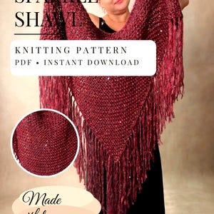 Puede incluir: Un chal triangular de punto rojo oscuro con un brillo sutil y largos flecos en los bordes. La imagen incluye el texto: Handmade SPARKLE SHAWL KNITTING PATTERN PDF INSTANT DOWNLOAD Made with love ANIKAS CRAFT HANDMADE ACCESSORIES FOR A BRIGHTER YOU.