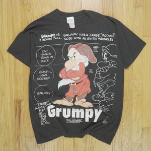 Vintage RARE 90s Grumpy Snow White & The Seven Dwarfs T-Shirt Made in USA - Large