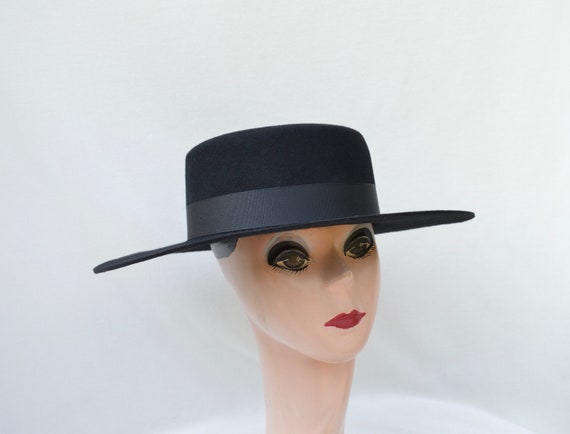 black felt boater hat