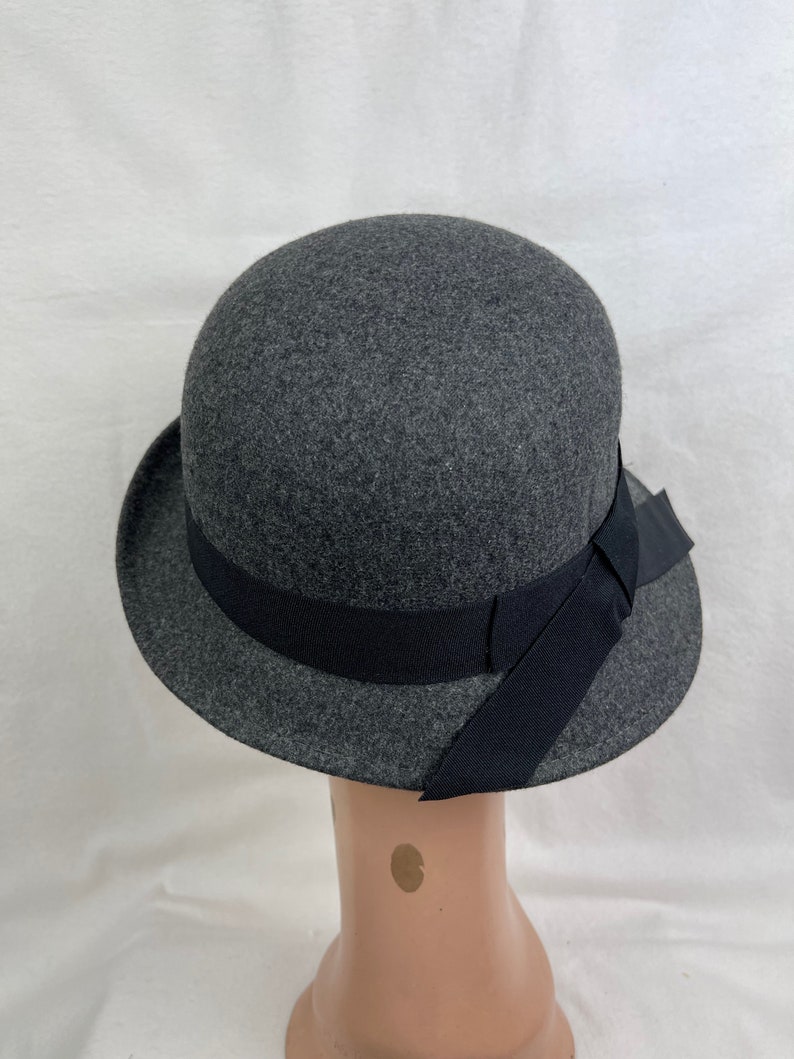 Gray Felt Cloche Hat With Turned Up Slanted Brim And Black Ribbon Band / Vintage Inspired Gray Felt Cloche Hat / Downton Abbey Cloche Hat image 7