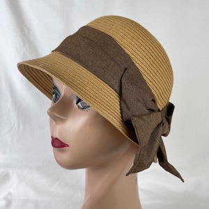 Tan Straw Cloche Hat With Bow / Vintage Inspired Cloche Hat / Tan Cloche Hat / Wedding Guest Hat / Summer Cloche / Downton Abbey Cloche Hat