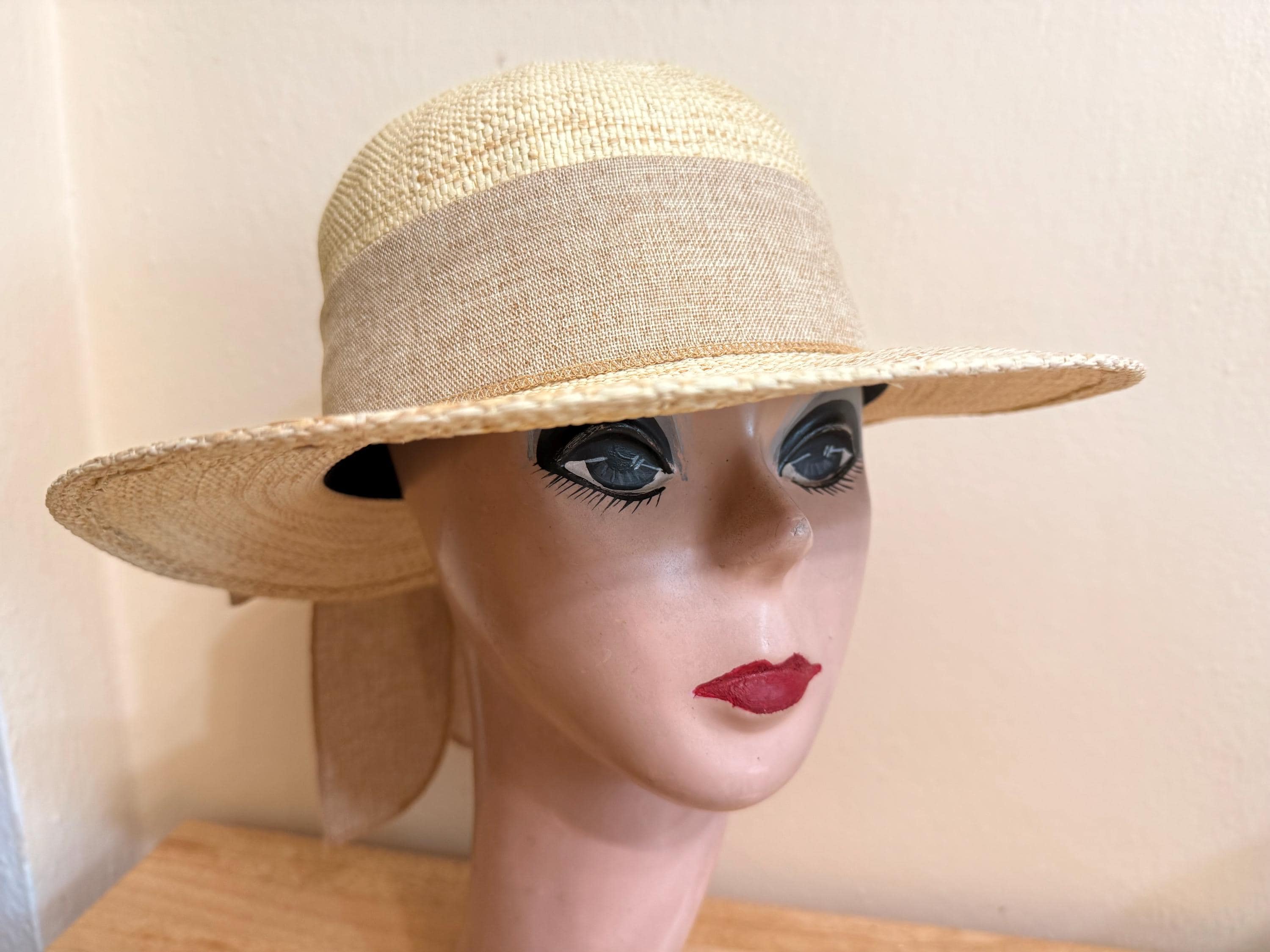 VTG: Italy Handmade Paper Straw Women’s Summer Fedora Hat Ivory/Tan Wrap Bow Exclusive Cream Packable Wide Bow Sunhat main image 2