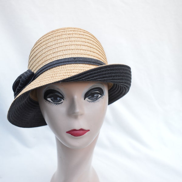 Tan/Black Cloche Hat With Bow / Vintage Inspired Downton Abbey Cloche Hat / Tan/Black Straw Cloche Hat With Rolled Brim And Bow