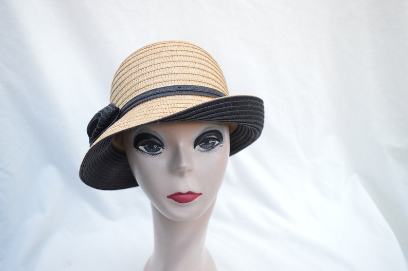 Tan/Black Cloche Hat With Bow / Vintage Inspired Downton Abbey Cloche Hat / Tan/Black Straw Cloche Hat With Rolled Brim And Bow image 1