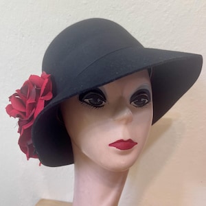 Black Wool Felt Cloche Hat With Red Silk Roses / Wool Felt 2.5 Inch Down Turned Brim Cloche Bucket Hat / Downton Abbey Hat / Retro Inspired