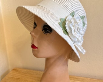 White Cloche Hat With Cotton Flower Trim / Vintage Inspired Downton Abbey Style Cloche Hat / 1920's Style White Straw Cloche Hat 2 Inch Brim