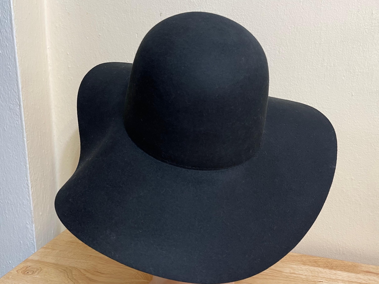 Black Floppy Brim Australian Wool Felt Hat