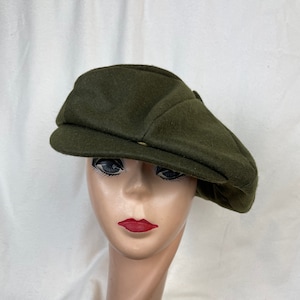 Olive Green Wool News Boy Cap / Retro Peaky Blinders Cap / Oversized 8-Panel Wool Baker Boy Cap / Big Apple Cap With Front Snap