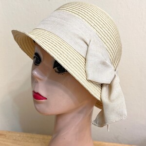 Natural Beige Straw Cloche Hat With Bow / Vintage Inspired Cloche / Tan Cloche Hat / Wedding Guest Hat / Summer Hat / Downton Abbey Cloche