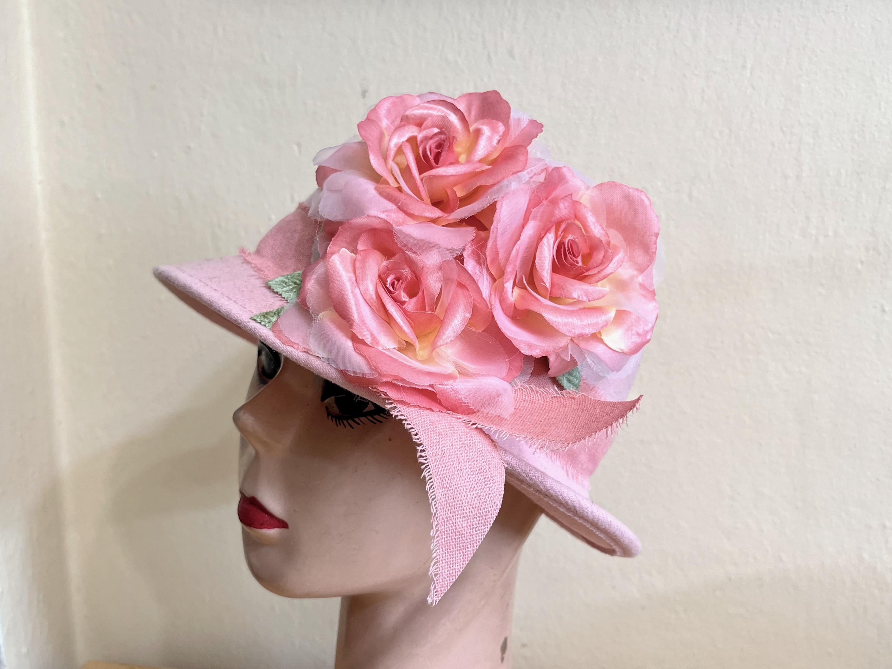 Pink Felt Cloche Hat: Vintage 1920s Style With Silk Roses - Etsy display picture 1