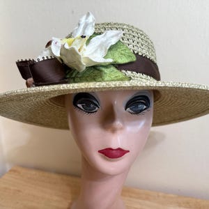 Vintage Inspired Straw Boater Hat With Vintage Trims  / Sand Heather Color Women&#39;s 3&quot; Brim Sun  Hat / Retro Style Boating Hat / Event Hat