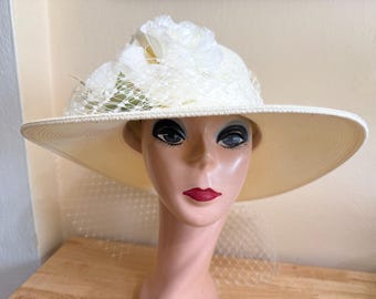 4 Inch Brim Cream Bridal Straw Hat With Silk Flowers , Removable Netting / Romantic Wedding ,Kentucky Derby Style