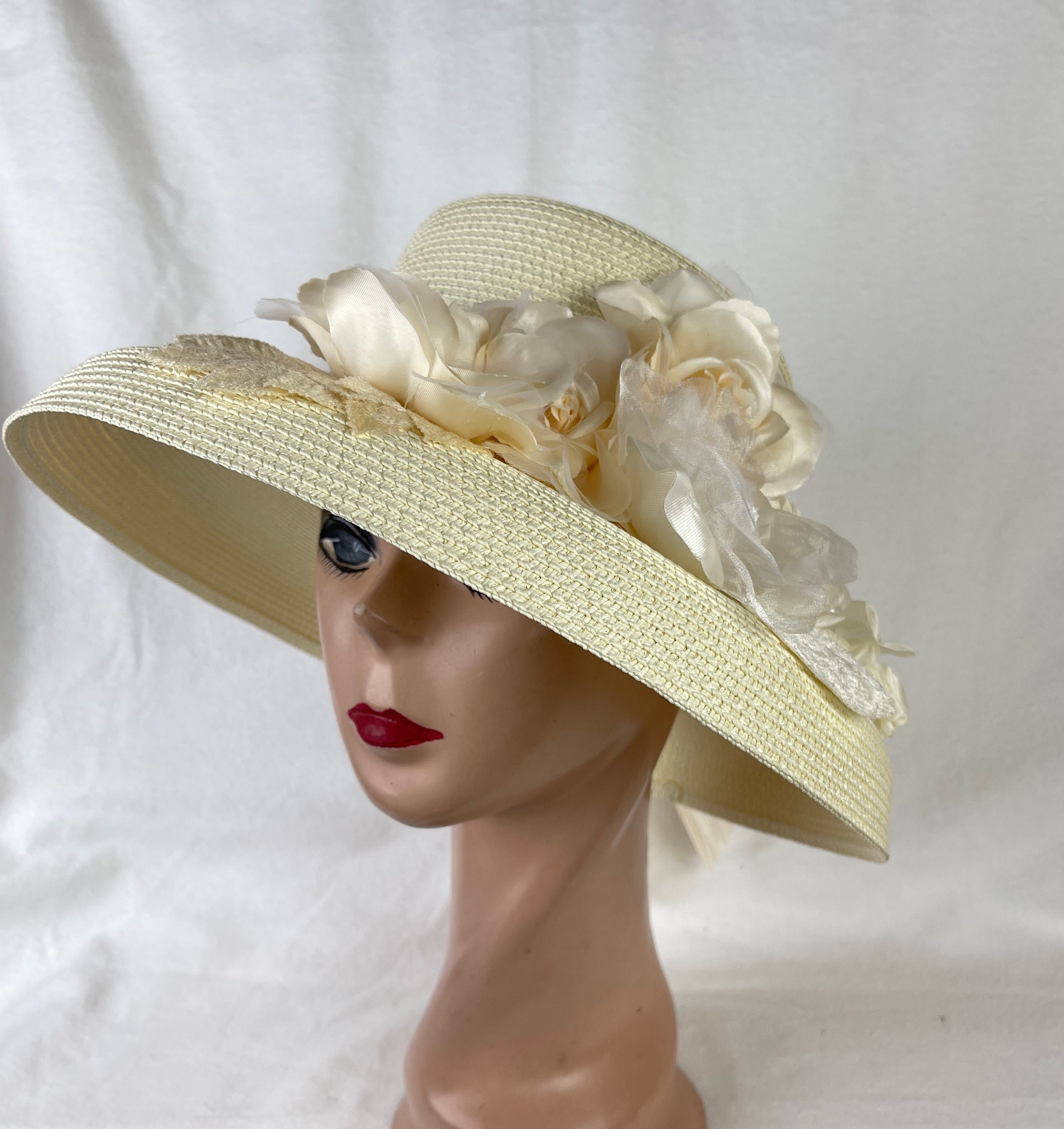 Ivory Lampshade Hat With Silk Roses / Retro Lampshade Ivory Hat 