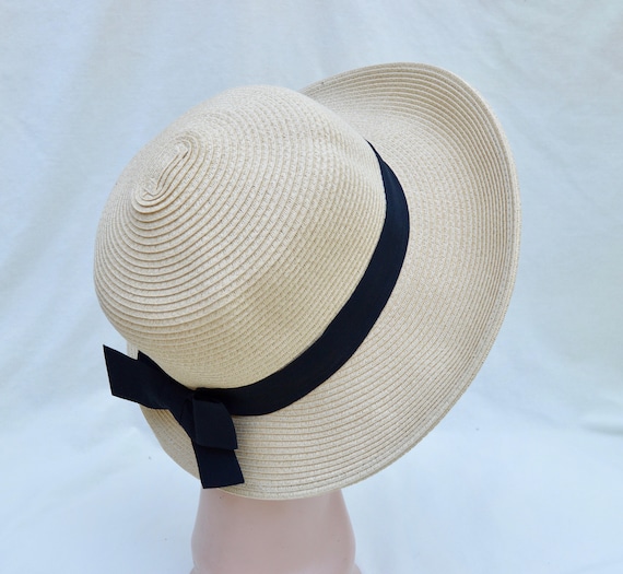 Med -XXL Sizes Available / Beige Straw Hat with Black Ribbon Trim / Packable Crushable Lampshade Brim Sun Hat