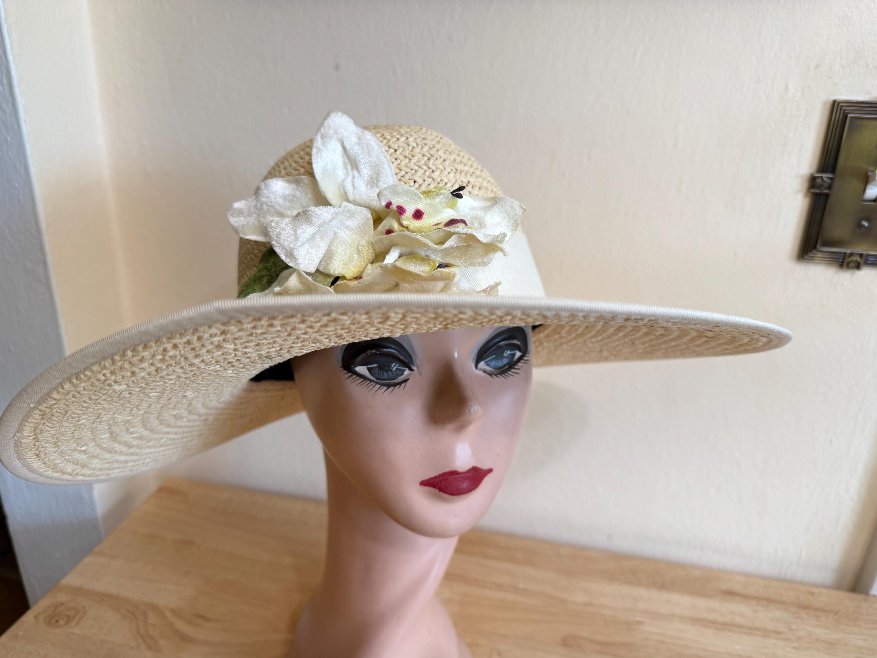 Beige Straw Derby Hat: Vintage Trim / 4.5 Inch Brim - Etsy  display picture 1