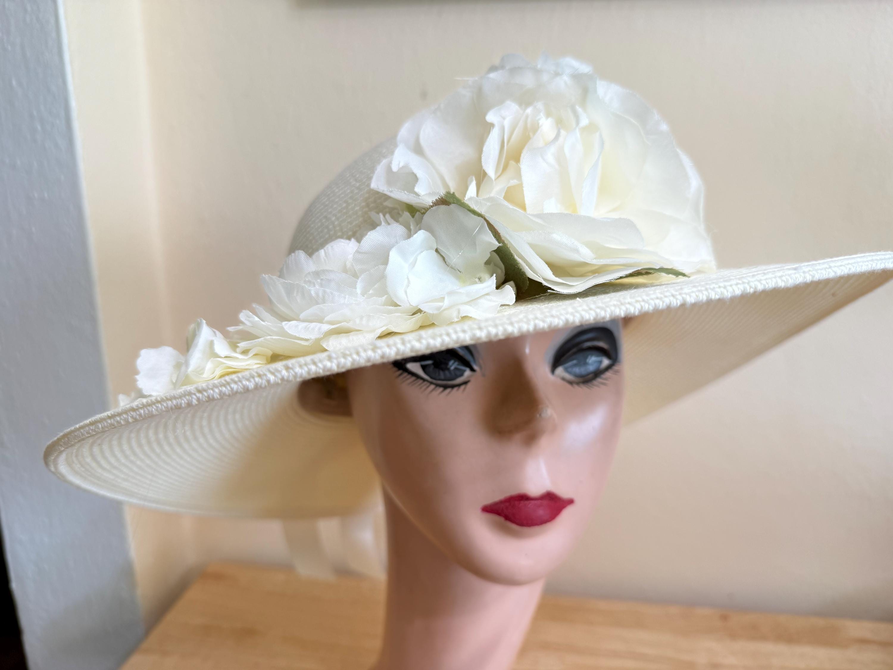 Elegant White Floral-Trim Straw Sun Hat WSZZL Elegant Women main image 4