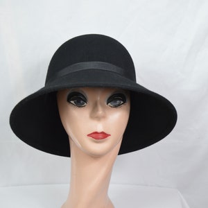 Black Wool Felt 3.5&quot; Brim Bucket Hat  / Wool Felt Cloche Style Hat / Downton Abbey Style Felt Hat / Vintage Inspired Felt Hat