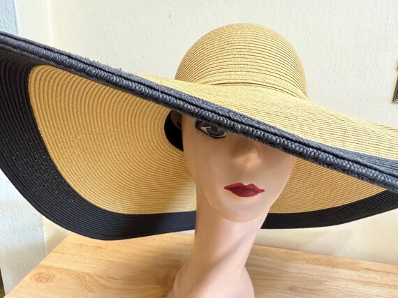 Two Tone Tan & Black Straw Sun Hat: 8-inch Brim, Kentucky 