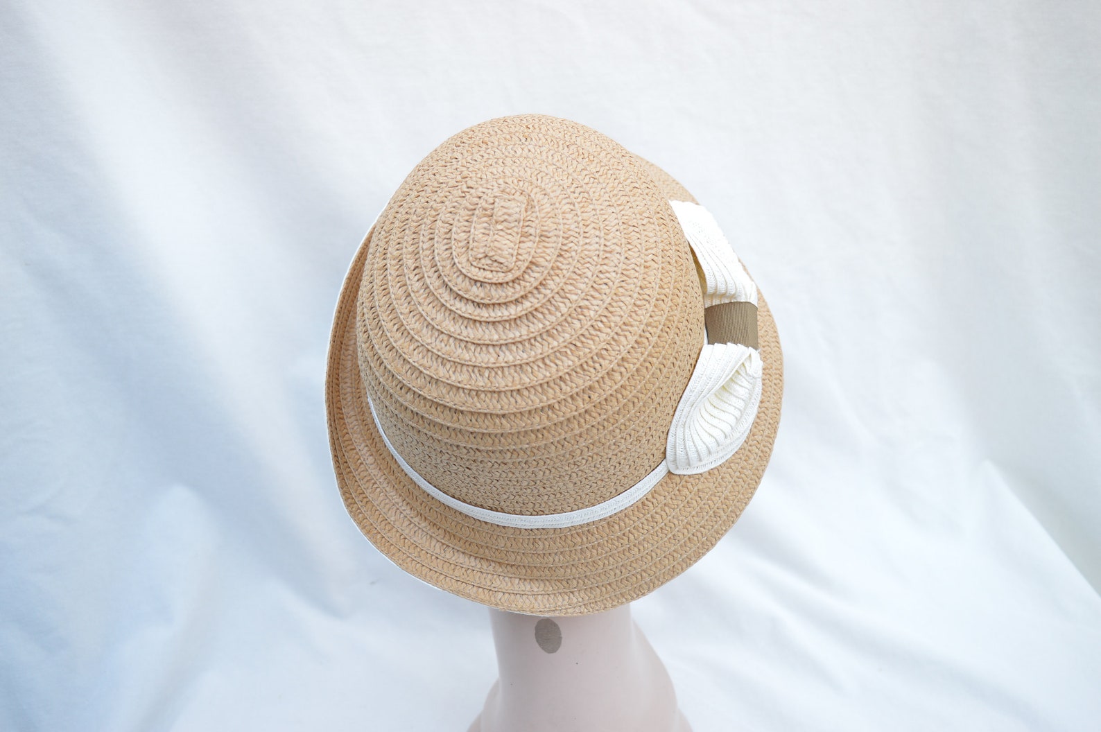Tan/cream Cloche Hat With Bow / Vintage Inspired Downton Abbey Etsy
