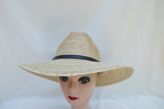 large size straw hats