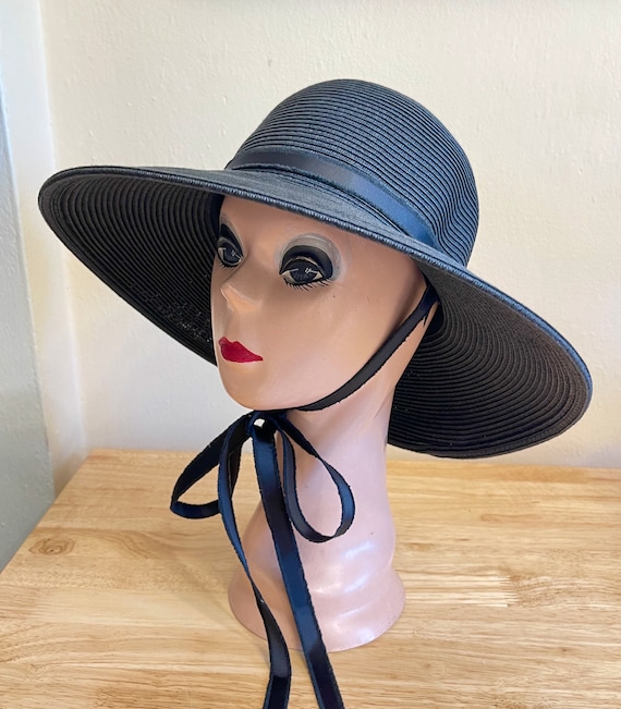 Girls Frayed Edge Straw Hat with Long Ribbon and Bow Black / One Size