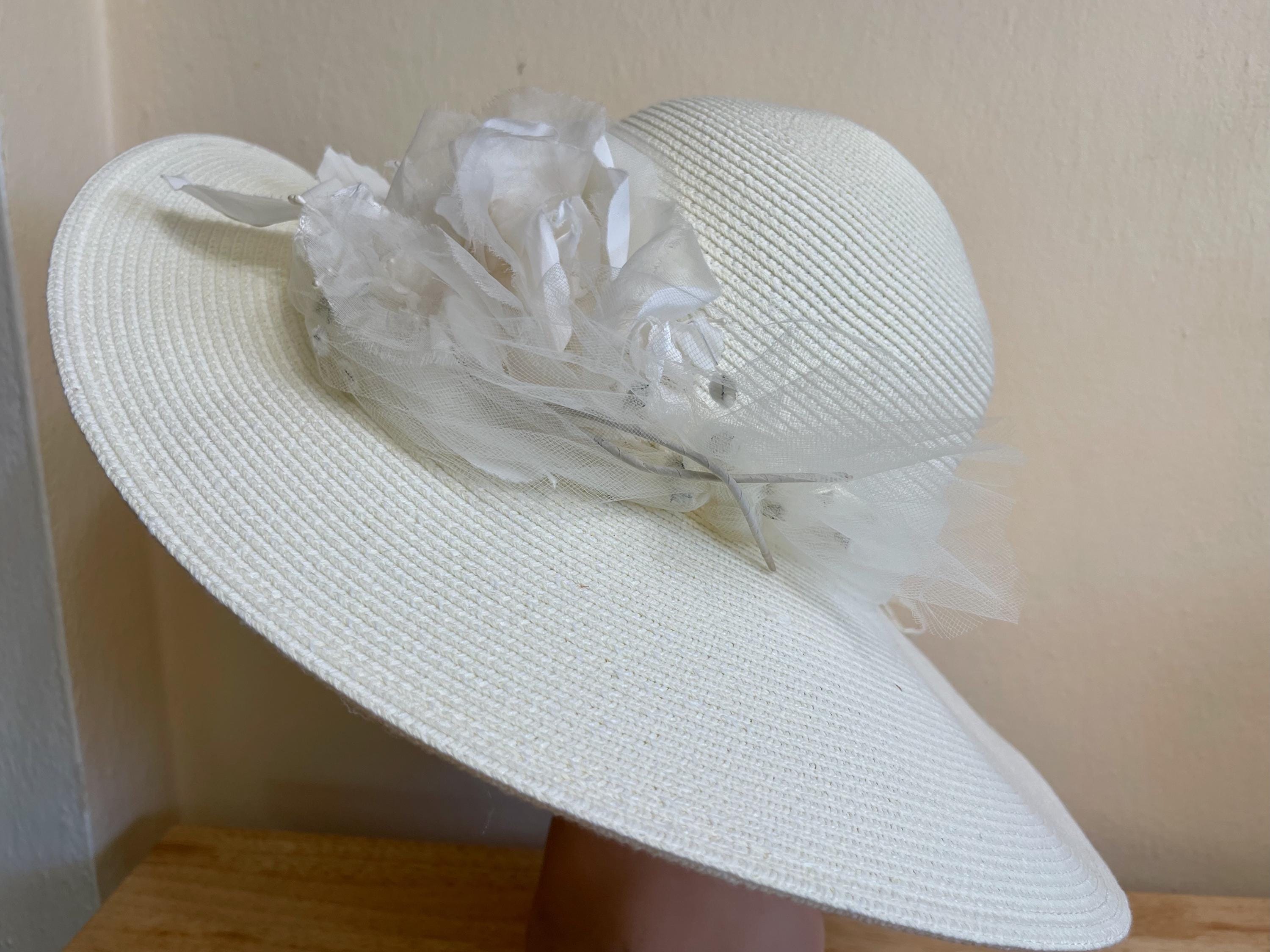 Embellished Bridal Floral Straw Hat in Ivory Boho Western Wedding Floral & Feather Bridal Hat in Tan 984k  main image 4