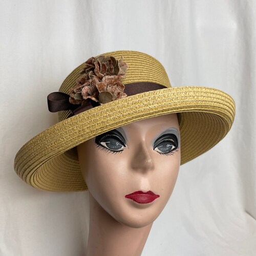 Tan Straw Kettle Brim Hat With Brown Velvet Flowers And A Grosgrain Ribbon Band / Garden buy Party Sun Hat / Retro Style Straw Kettle Brim Hat