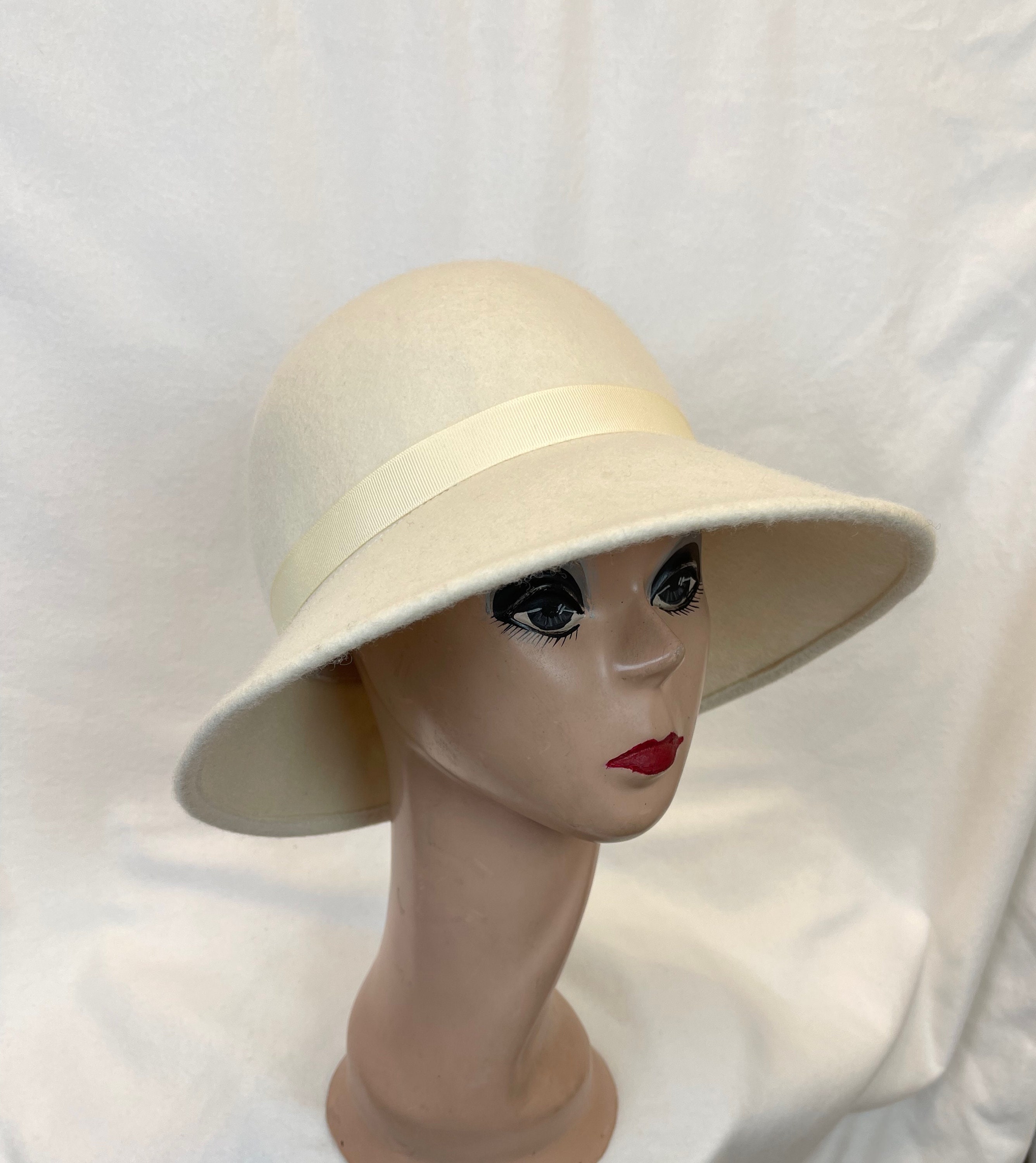 Cream Wool Bucket Hat - Etsy display picture 1