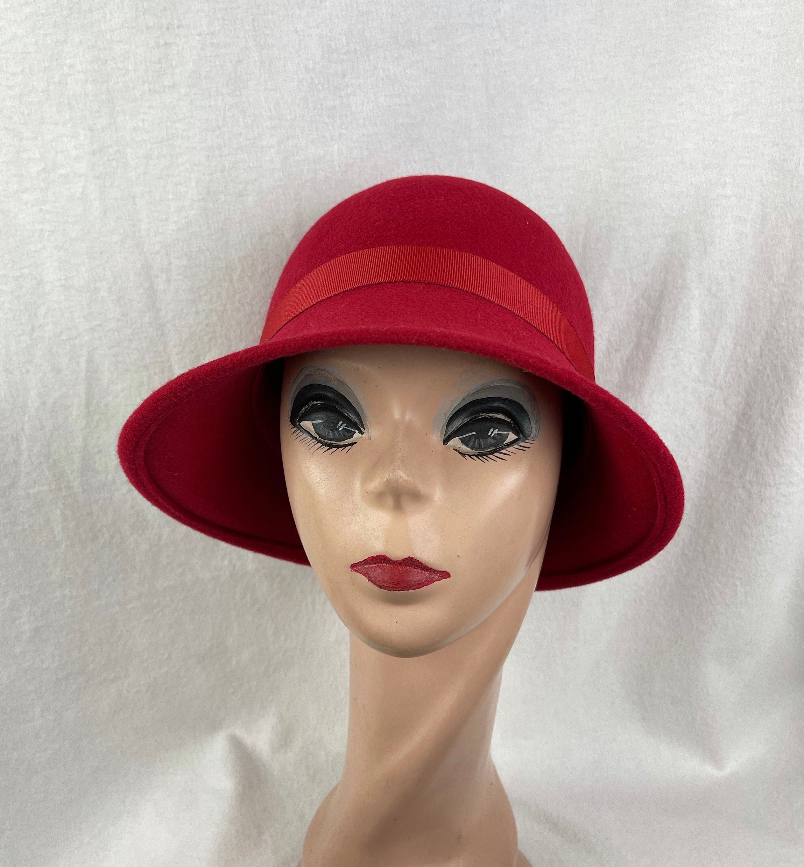 Red Wool Felt Cloche Hat: 1920s Flapper Style - Etsy