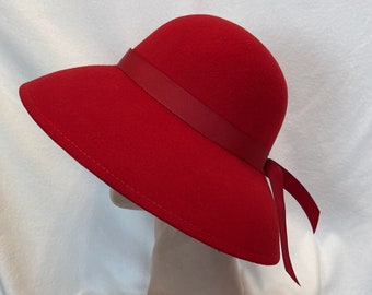 Vintage Red Pillbox Hat: Wool Felt, Beads, Feathers - Mr 
