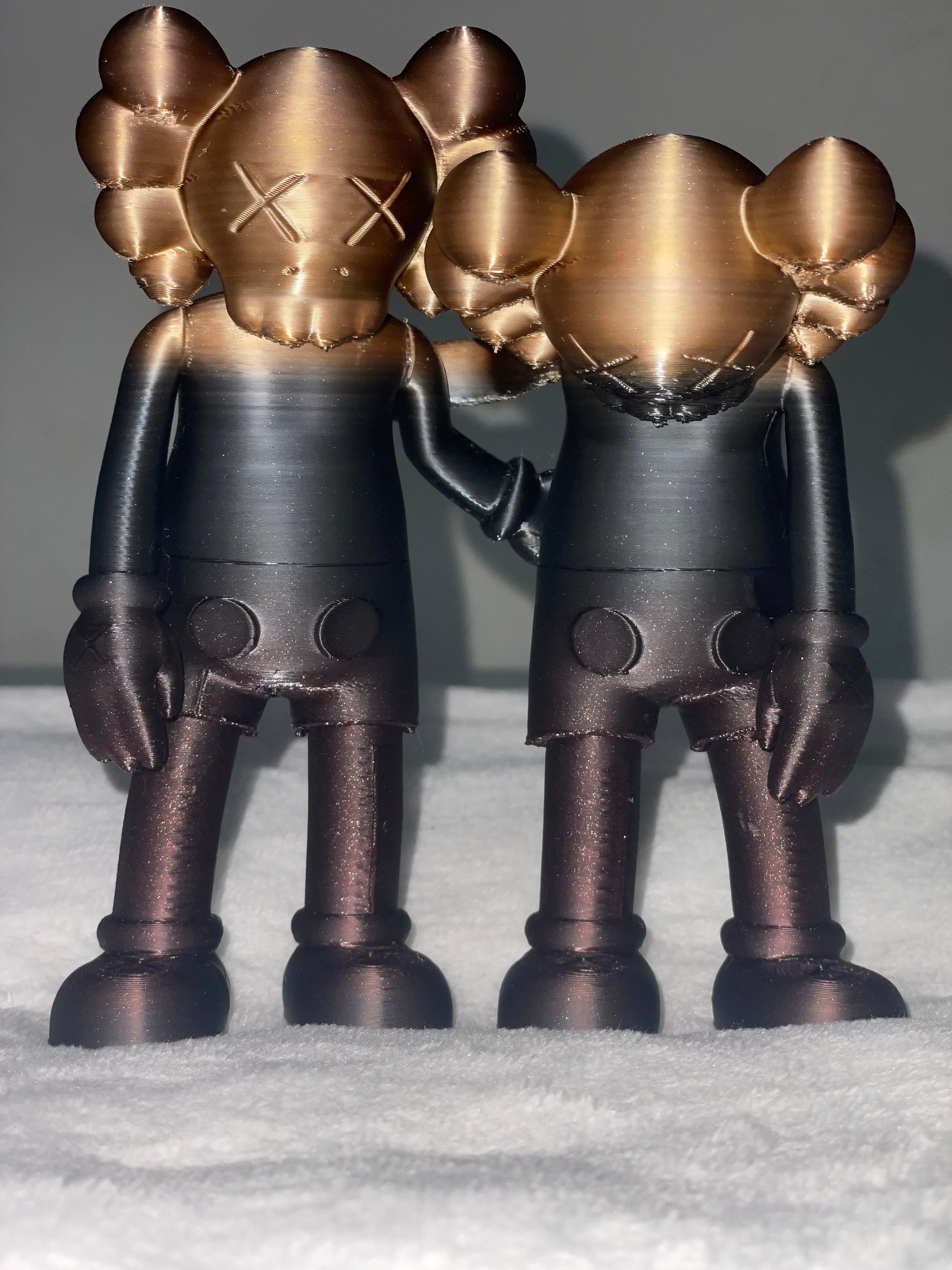 小物 KAWS COMPANION (FLAYED) KEYHOLDER thumbnail_4530956595375.jpg