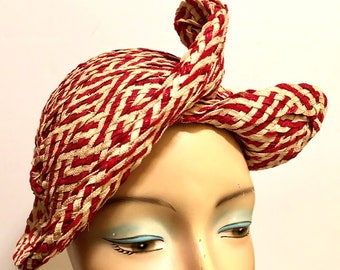 Chapeau sculptural rouge et blanc en paille pour femme vintage des années 30